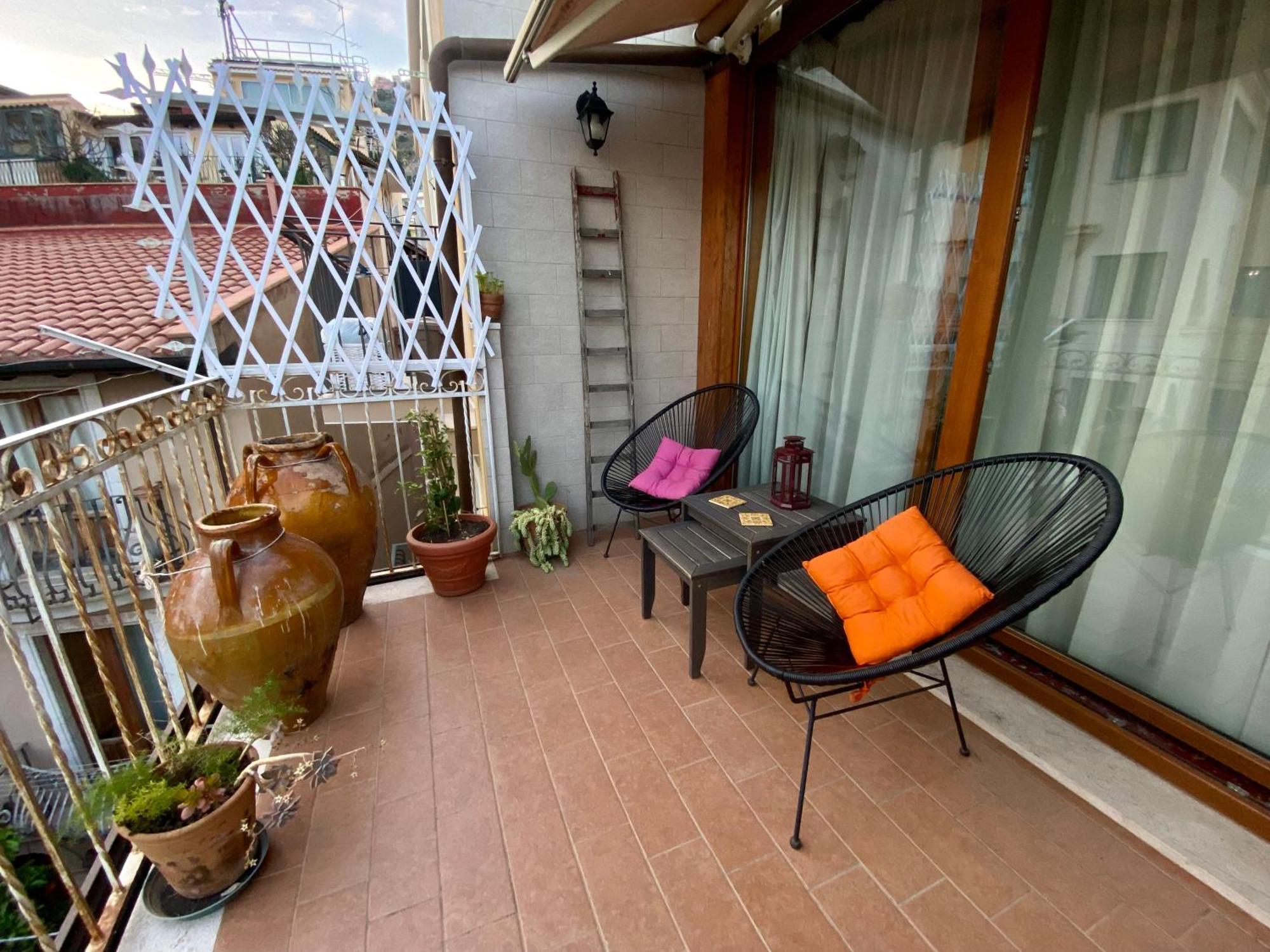 Sole Apartment Taormina Eksteriør bilde