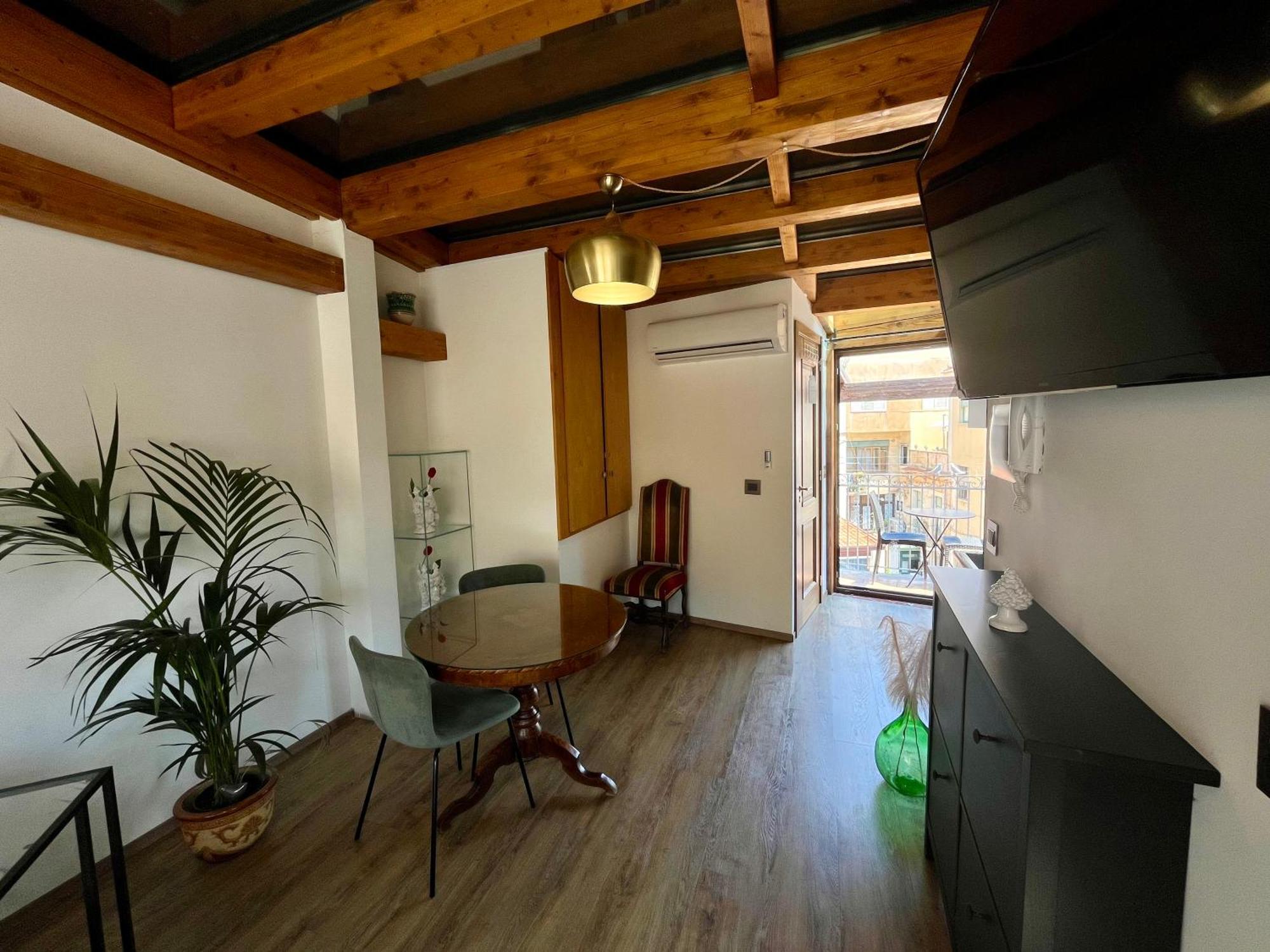 Sole Apartment Taormina Eksteriør bilde